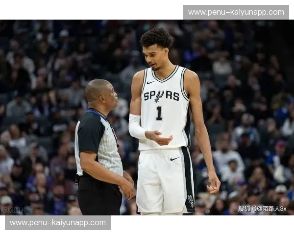 绝地反击与极致纯粹:回望马刺vs热火七场史诗,录像里藏着篮球的终极信仰 绝地反击与极致纯粹:回望马刺vs热火七场史诗,录像里藏着篮球的终极信仰